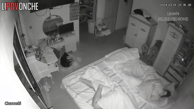 Couple watching tv-show before sweet sleep (night cam)