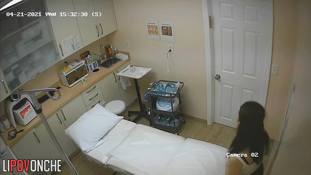 Brunette came to a man for an anti-cellulite massage
