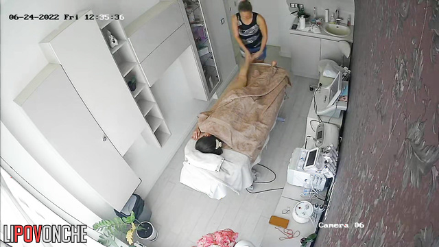 Milf undressed and enjoy body massage (she is fullest naked)