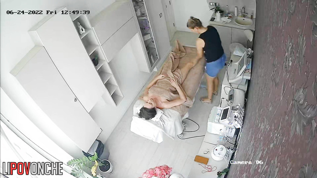 Milf undressed and enjoy body massage (she is fullest naked)