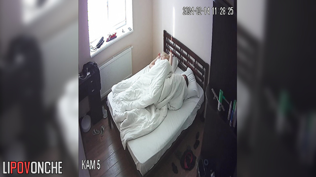 Guy jerking off on his sweet busty girlfriend (hot tape)
