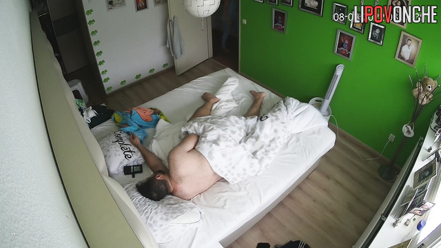 Man fucked MILF in lingerie and cummed inside her.