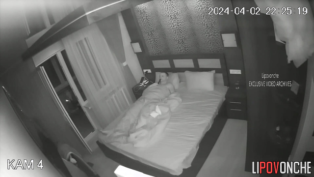 Long-haired babe feels confident in the bed - doggystyle sex