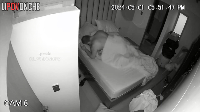 Babe decided to make her man a blowjob for a gorgeous gift