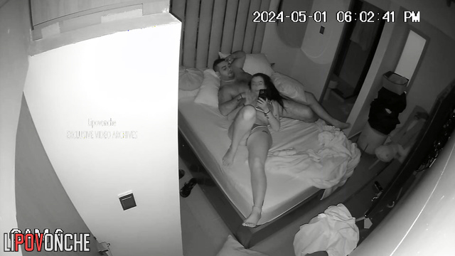 Babe decided to make her man a blowjob for a gorgeous gift