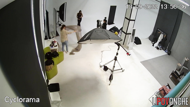 Naked pregnant babe taking part in photo shoot