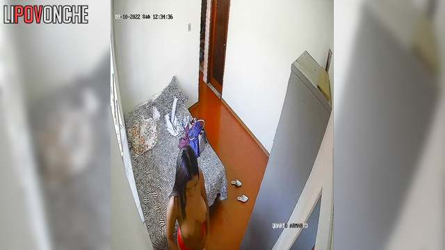 Sexy latina wants to look as attractive as possible