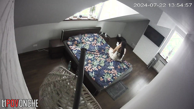 Naked brunette jumping on a dildo so sweet (hidden camera)