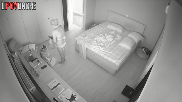 Blonde discusses with her boyfriend how great they had sex yesterday
