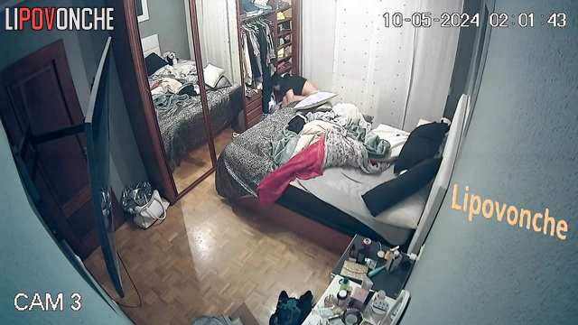 Brunette got very bored, she definitely wants sex