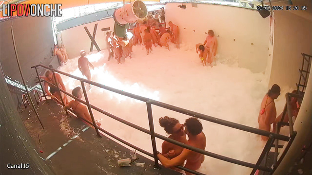 Nudists came to a foam party where everything ended in fucking