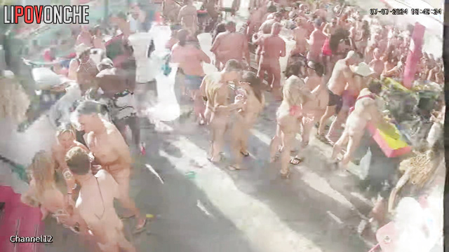 Naked party for for everyone / hidden camera fixed it