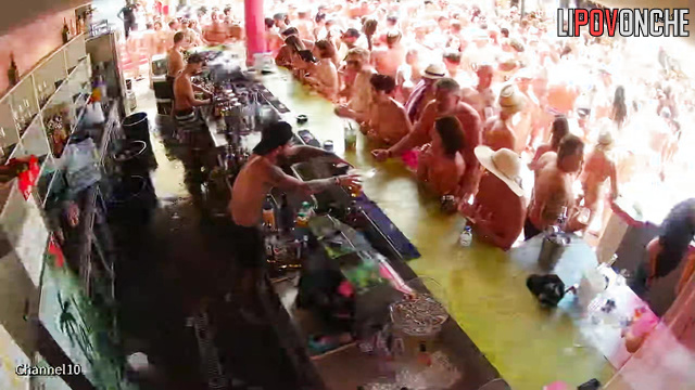 Old fart taking part in swinger party - watch hot video