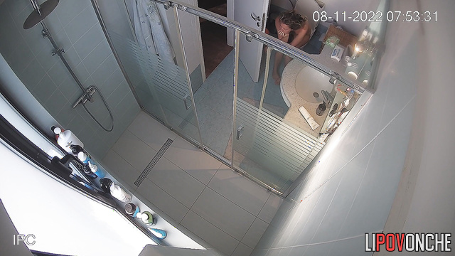 Naked blonde wants to pee after long and hard sex
