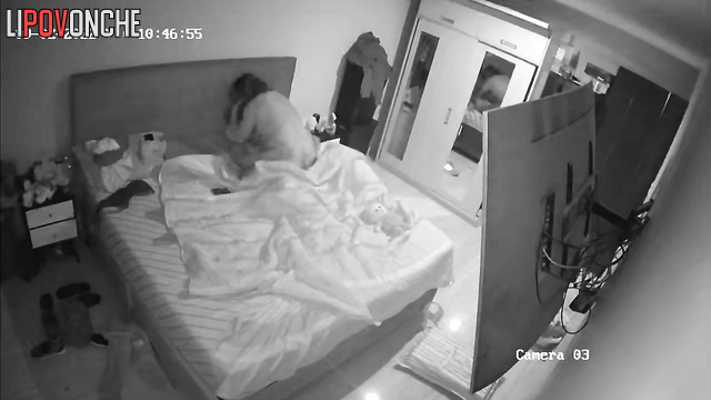 Fucked a brunette on the bed in the bedroom and cum inside