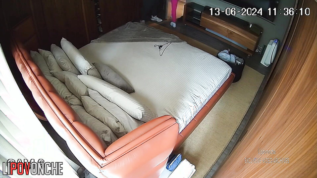 He entered her pretty hot (someone fixed a hidden cam)
