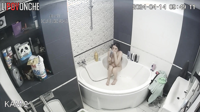 Naked brunette with juicy boobs asked his boy to watch her shower