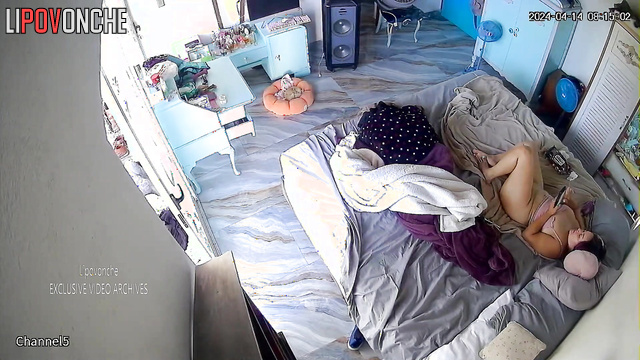 Big beauty woman without compexes enjoying fuck right now