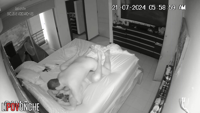 Long sex in the clean bed (they've only known each other for an hour)