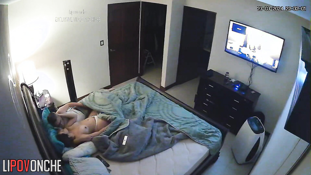 Couple kissed and hugged for a long time before passionate sex