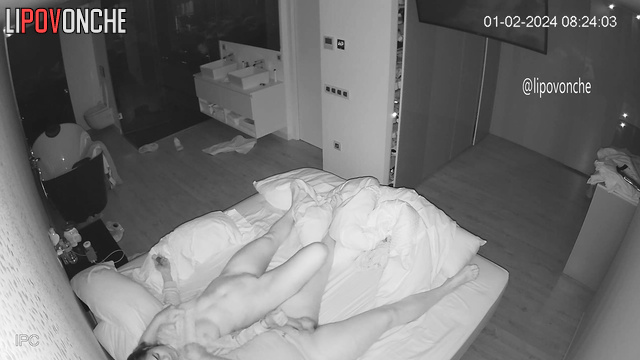 Couple's date ended successfully (wild sex in the bed)