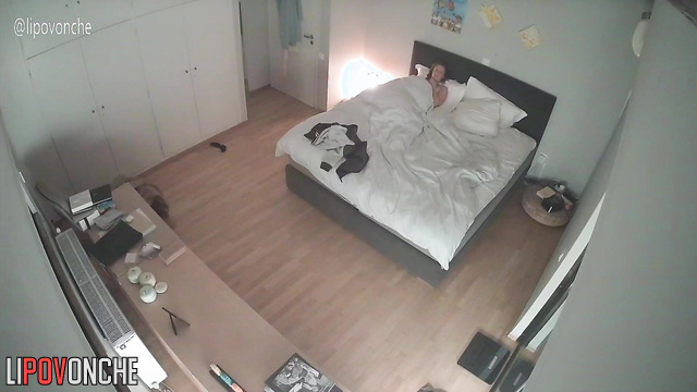 Bearded guy fucked his girl in doggystyle and missionary