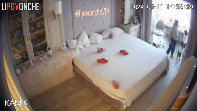 Usual routine of this family / bedroom hidden cam