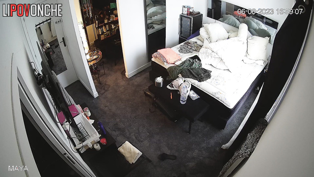 Big beauty woman wants to fuck a skinny guy today