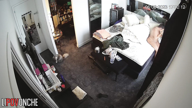 Big beauty woman wants to fuck a skinny guy today