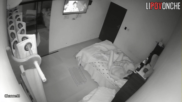 Live face sitting in the bedroom, girl loves it