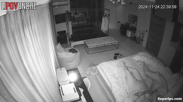 Big beauty woman enjoying nice sex with a stranger