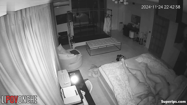 Big beauty woman enjoying nice sex with a stranger