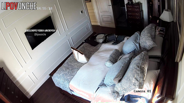 Blonde decided to clean her room - hidden cam