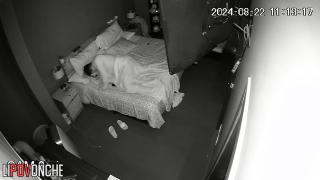 Brunet fucking her lazy under the blanker - night tape