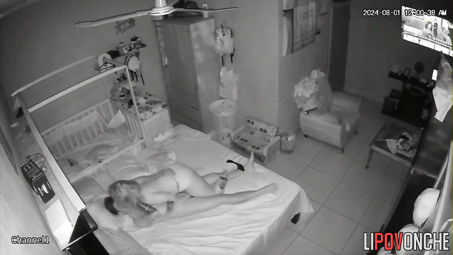 Their first date is going cute (live bedroom video)