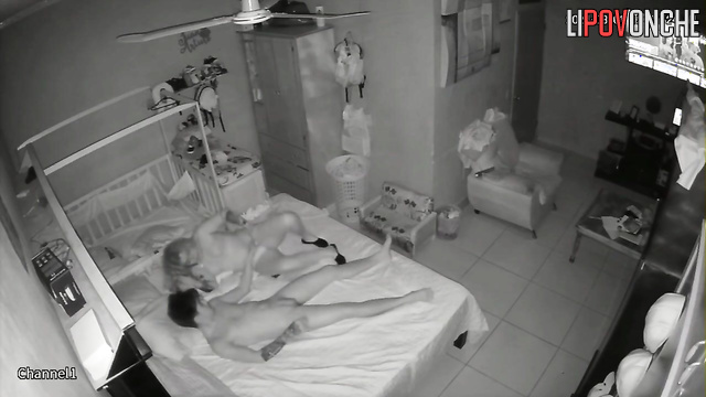 Their first date is going cute (live bedroom video)