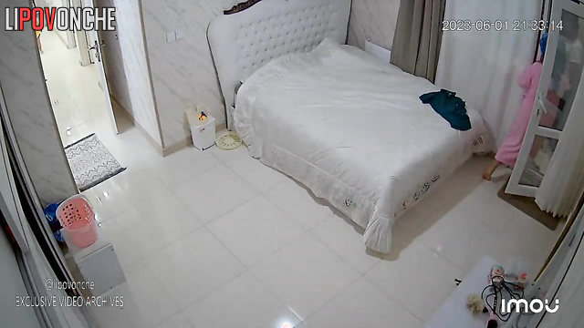 Evening routine after bathroom (watch live video)