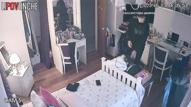 Horny teens kissing in the bedroom (parents are outside)