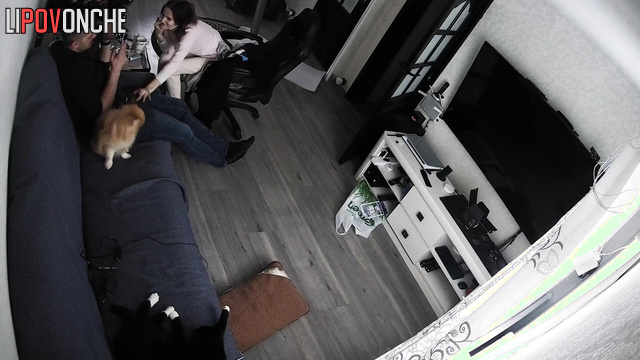 She made him a spontaneous blowjob in the living room