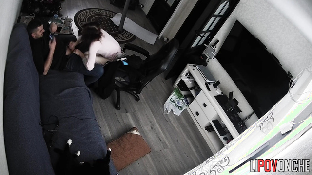 She made him a spontaneous blowjob in the living room