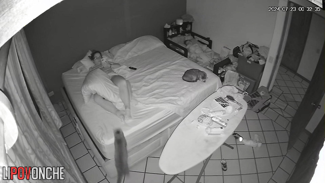 Solo sex tape under the blanket - babe loves playing with herself
