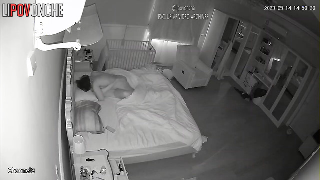 Guy licked her wet pussy before fuck / watch hidden video