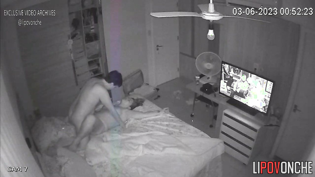 Her chubby body wants more and more (hidden cam)