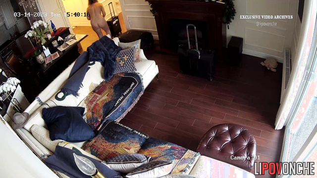 Naked & sexy blonde packing his bags (love in the living room)