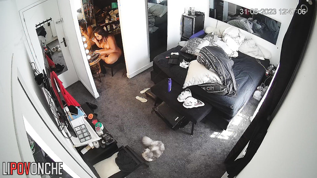 She gets dressed waiting for her fucker - hot video