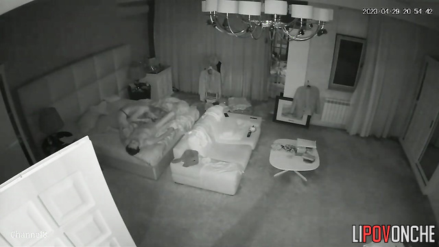 Guy fucking her wife in mouth sweet and fast right now