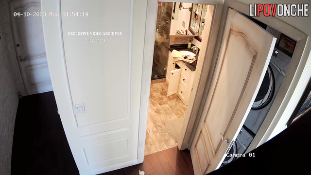 Naked blonde is going to take a shower after fuck