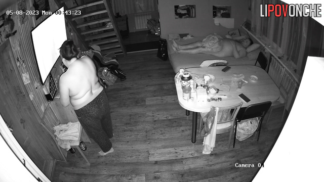 Fat couple having nice oral sex (during tv watching)