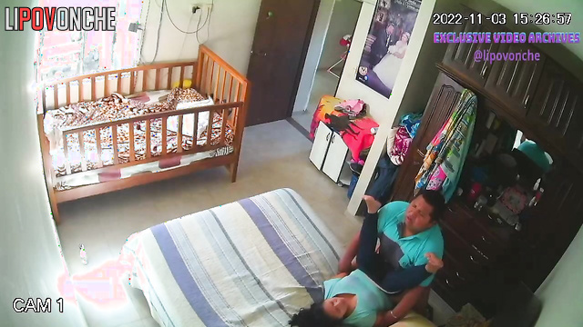 Mexican couple fucked fast before their work (bedroom video)