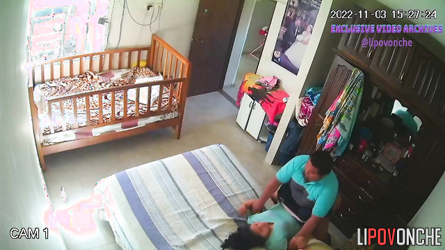 Mexican couple fucked fast before their work (bedroom video)